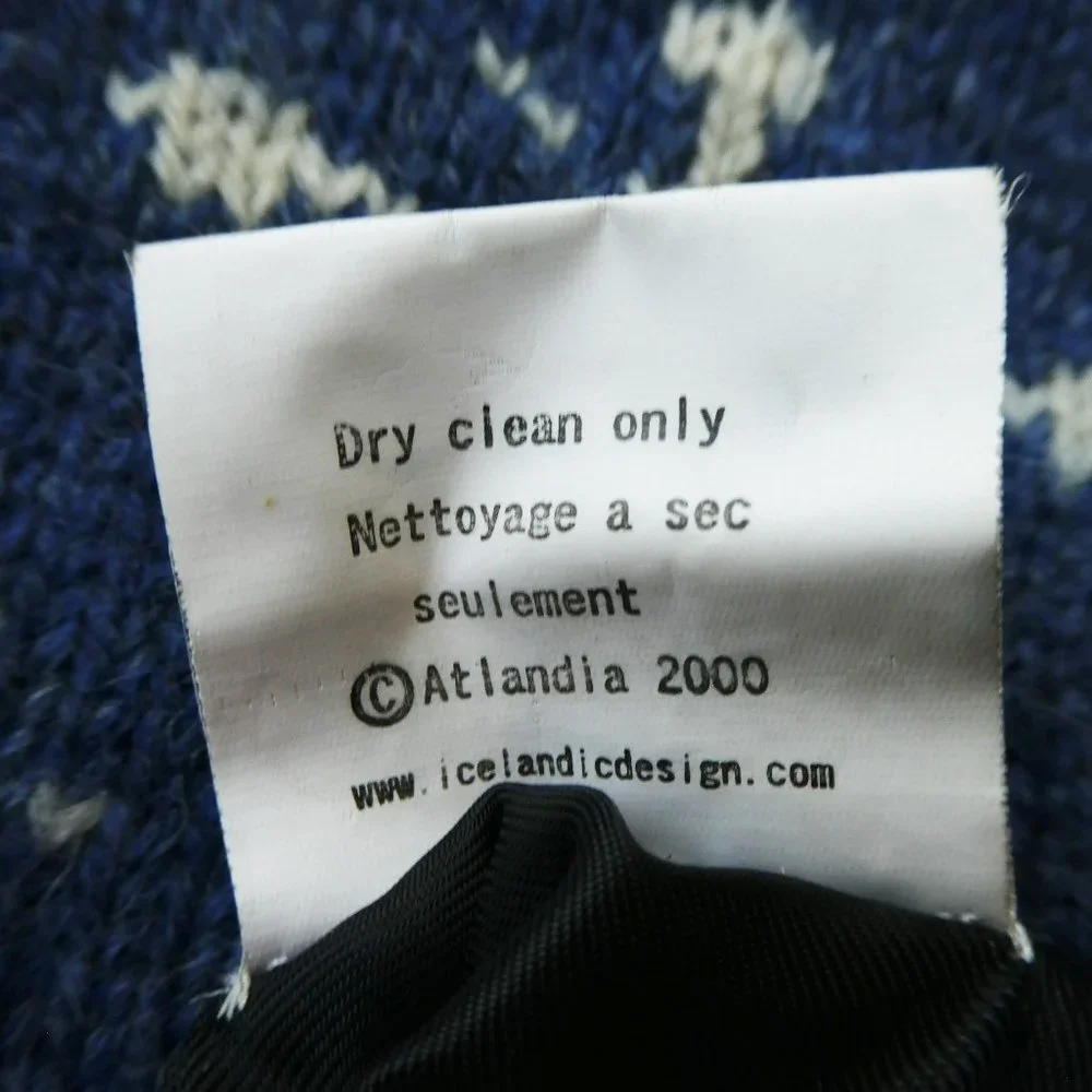 Icelandic Design Blue 100 Wool Cardigan Sweater Atlandia 2000 Y2K Snowflakes L